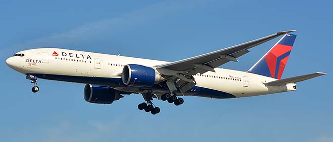 Delta Boeing 777-232LR N701DF, Los Angeles international Airport, January 19, 2015